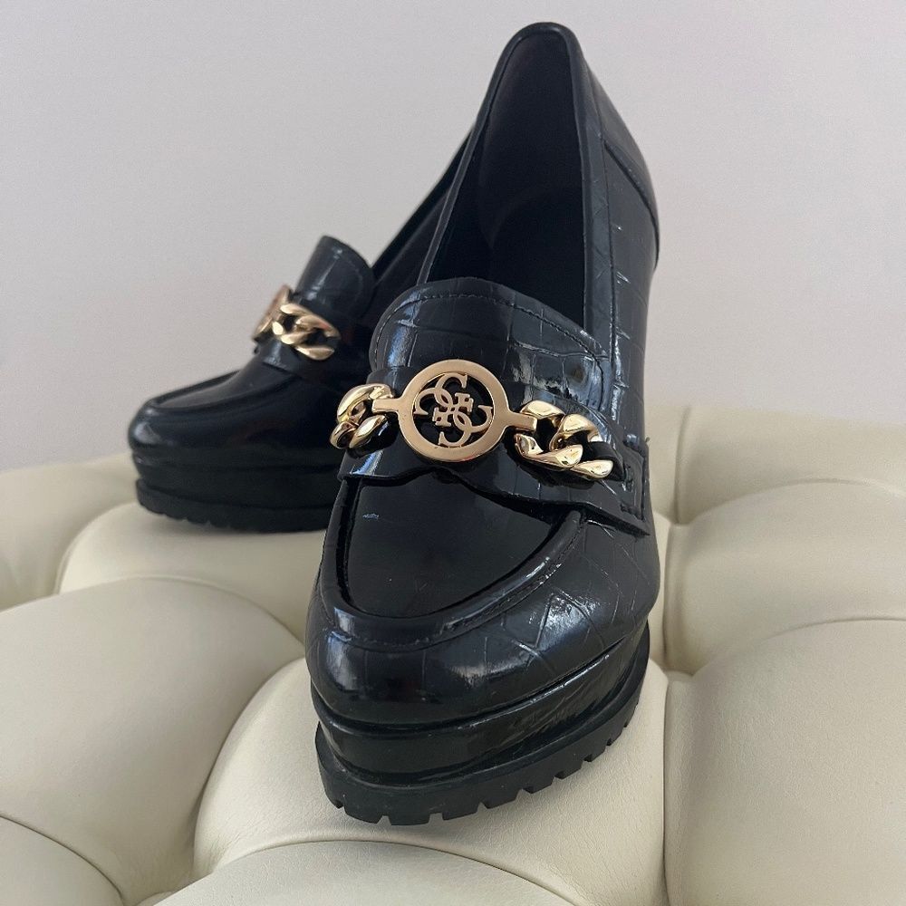 GUESS women high heel 5,0 logo
